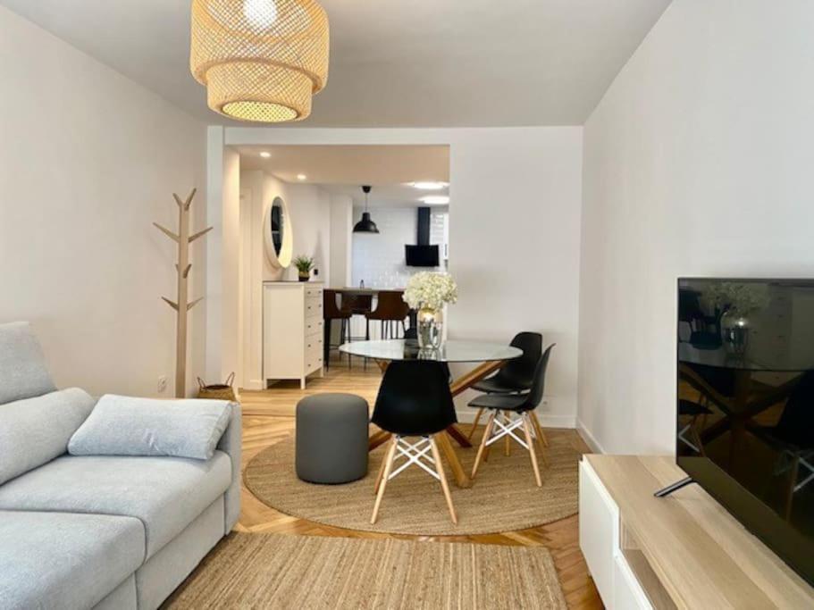 Centro Gijon Cabrales 31 Daire Dış mekan fotoğraf